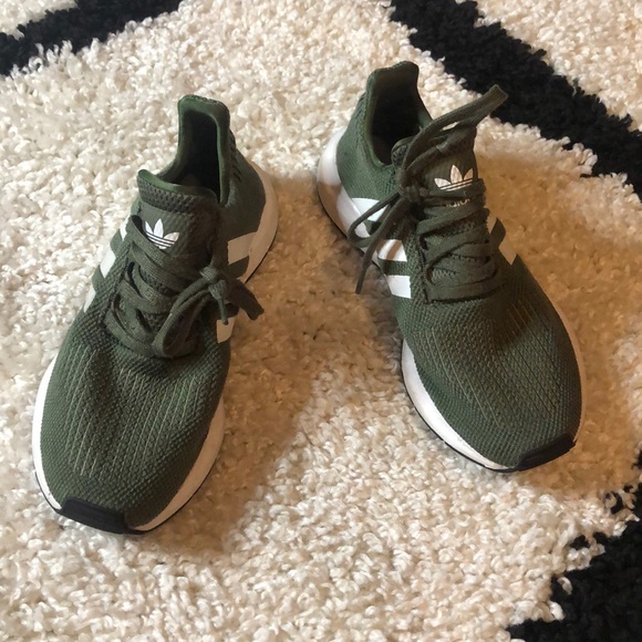 women's green adidas sneakers